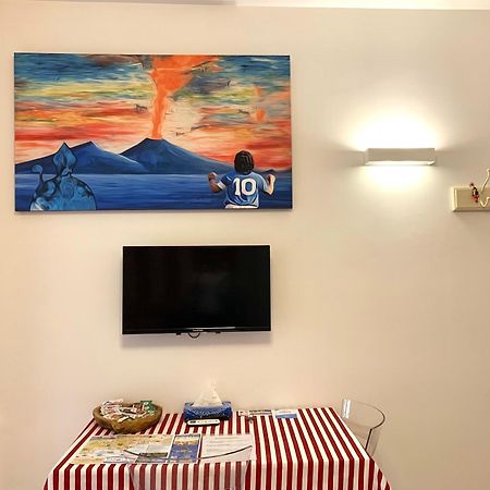 Casa Giulia, Nuovo Appartamento In Centro! Nápoly Kültér fotó
