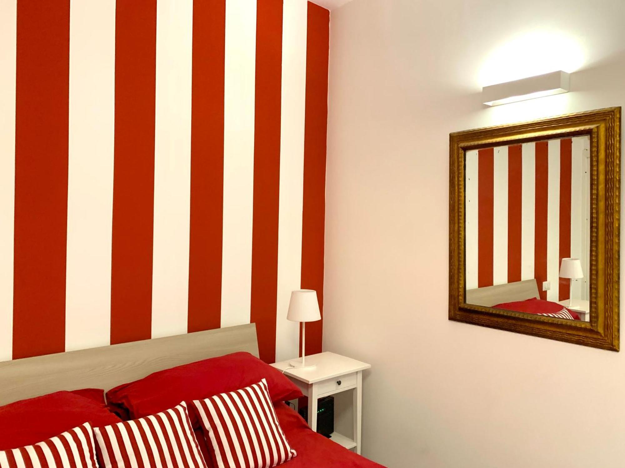 Casa Giulia, Nuovo Appartamento In Centro! Nápoly Kültér fotó