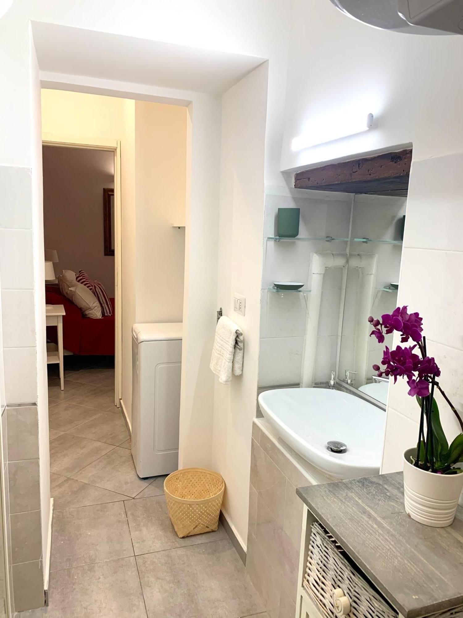 Casa Giulia, Nuovo Appartamento In Centro! Nápoly Kültér fotó